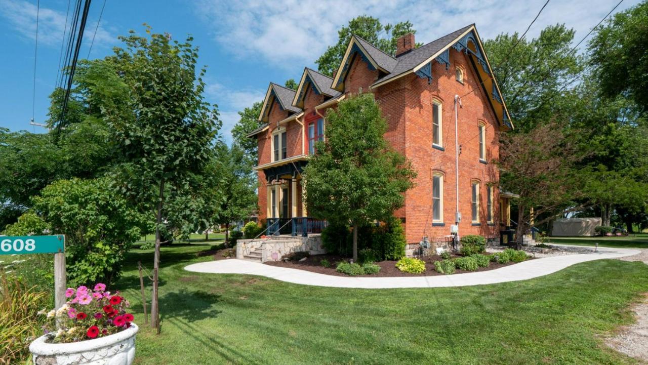 The Woodbridge House Hotel Kingsville Exterior photo