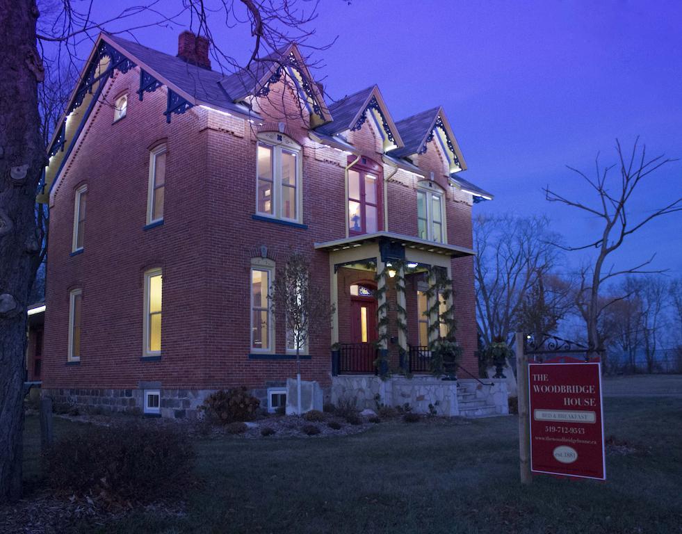 The Woodbridge House Hotel Kingsville Exterior photo
